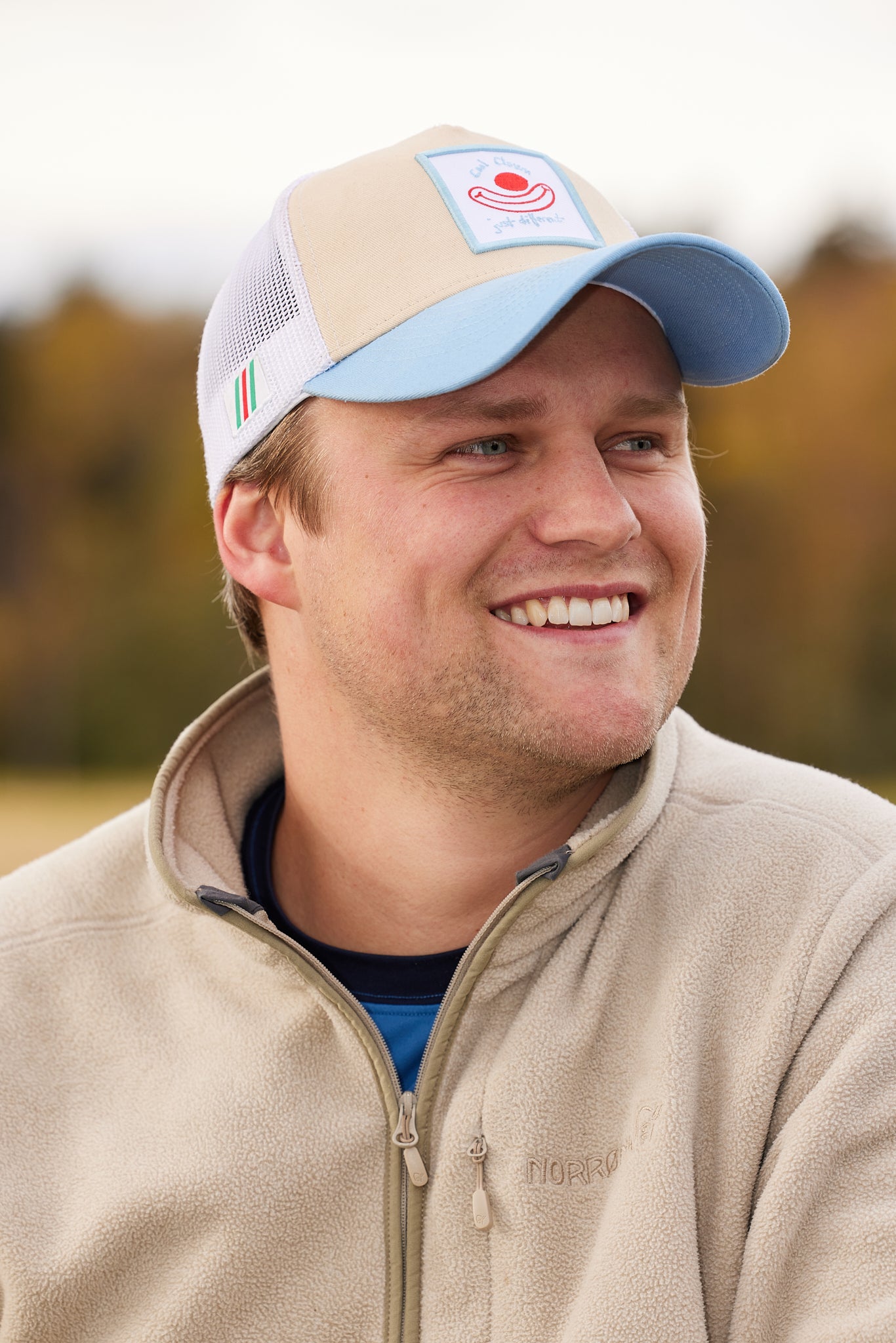 Cool Clown 5 Panel Trucker Caps – Light Blue/Cream